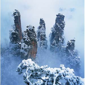 單獨成團O線：（張家界溫泉休閑線路）張家界、天子山、寶峰湖/黃龍洞、鳳凰古城 江埡溫泉/萬福溫泉 五日游