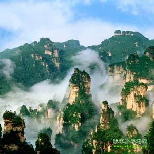 【長(zhǎng)沙往返線路1】張家界、鳳凰古城、天子山、黃龍洞三晚四日游