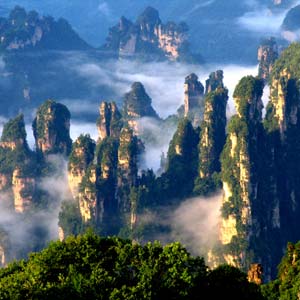 長沙往返A(chǔ)5線：張家界、黃龍洞、猛洞河漂流、鳳凰古城五日游